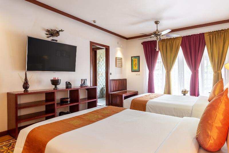 اتاق لوکس با چشم‌انداز استخر, Montra Nivesha Residence