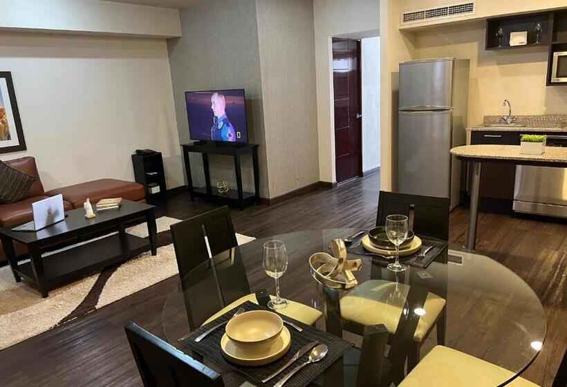 一ベッドルームエクゼクティブアパートメント, St Isidro Suites Corporate Housing Spa & Wellness Center