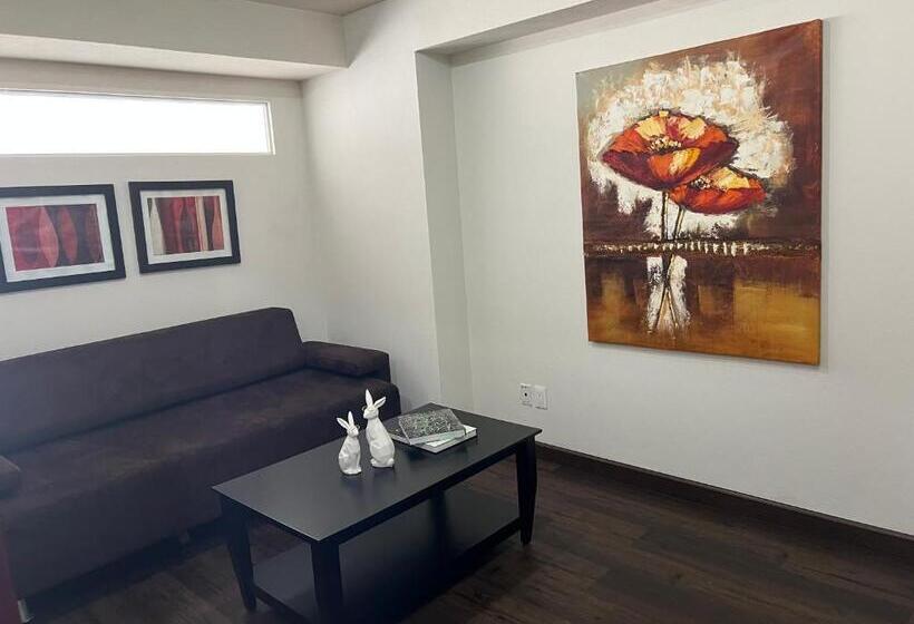 一ベッドルームエクゼクティブアパートメント, St Isidro Suites Corporate Housing Spa & Wellness Center