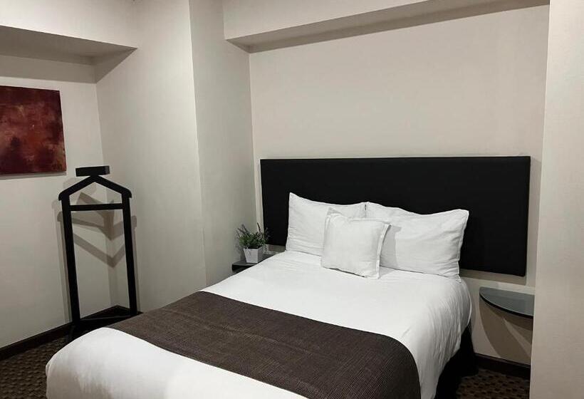 マスタースイートルーム, St Isidro Suites Corporate Housing Spa & Wellness Center