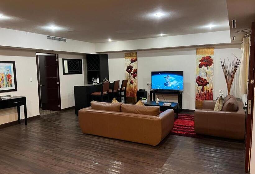 ロイヤルアパートメントの２ベッドルーム, St Isidro Suites Corporate Housing Spa & Wellness Center