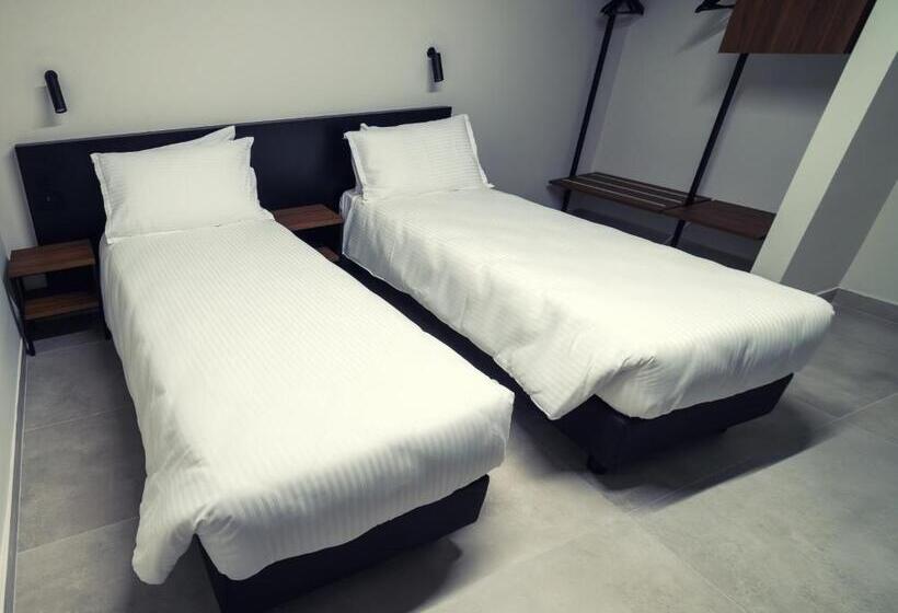 اتاق اکونومی, Onyx