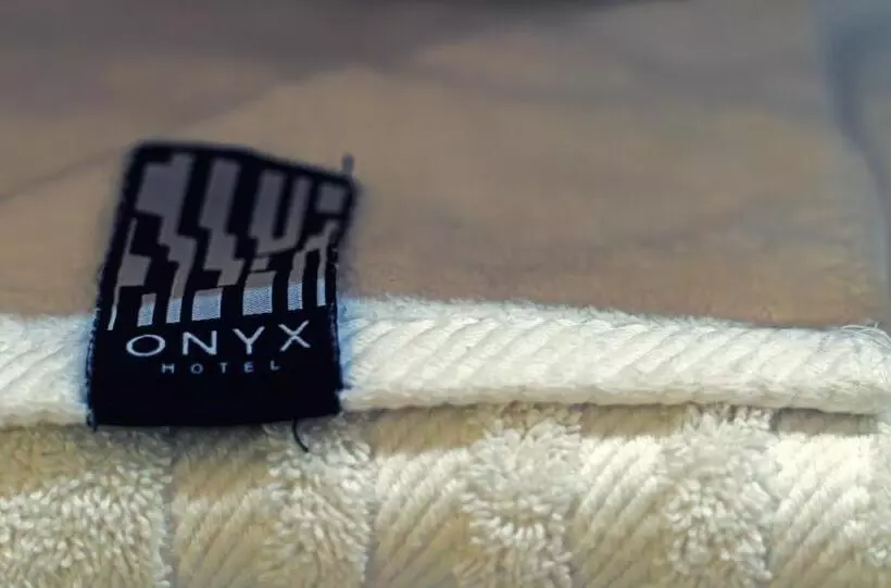 اتاق استاندارد برای معلولان, Onyx