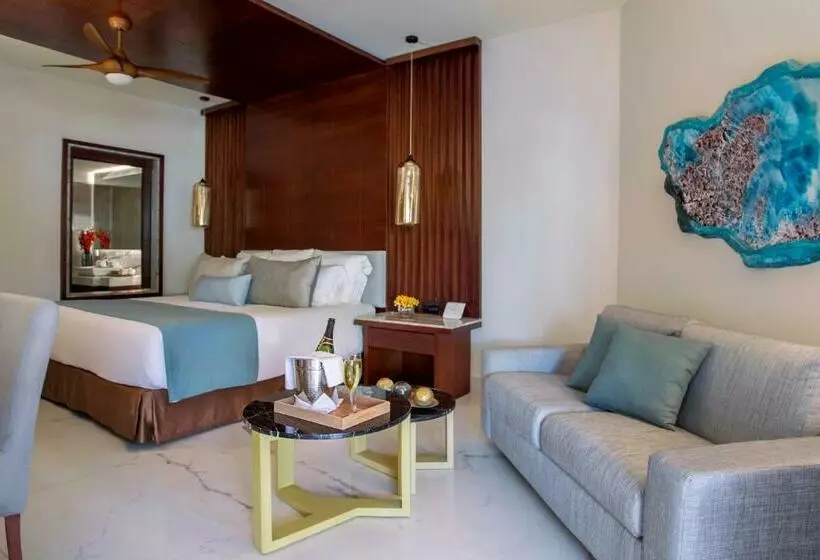 サイドシービュージュニアスイート, Secrets Royal Beach Punta Cana - Adults Only - All Inclusive