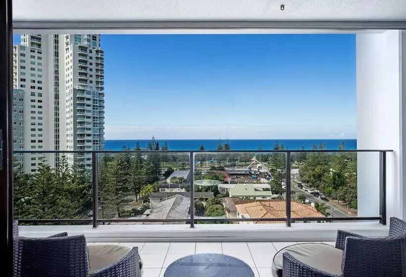 آپارتمان 2 خوابه با چشم‌انداز دریا, Ultra Broadbeach