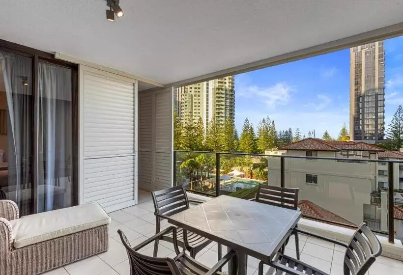 آپارتمان 1 خوابه با چشم‌انداز باغ, Ultra Broadbeach