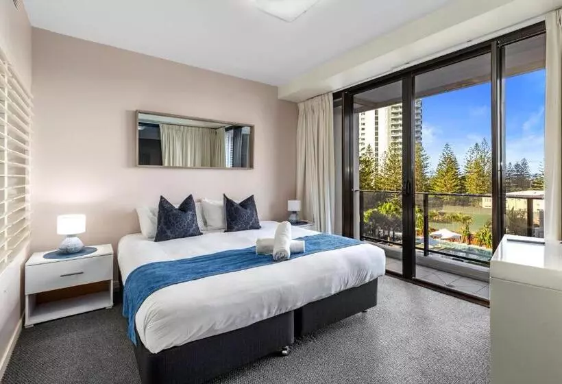 آپارتمان 1 خوابه با چشم‌انداز باغ, Ultra Broadbeach