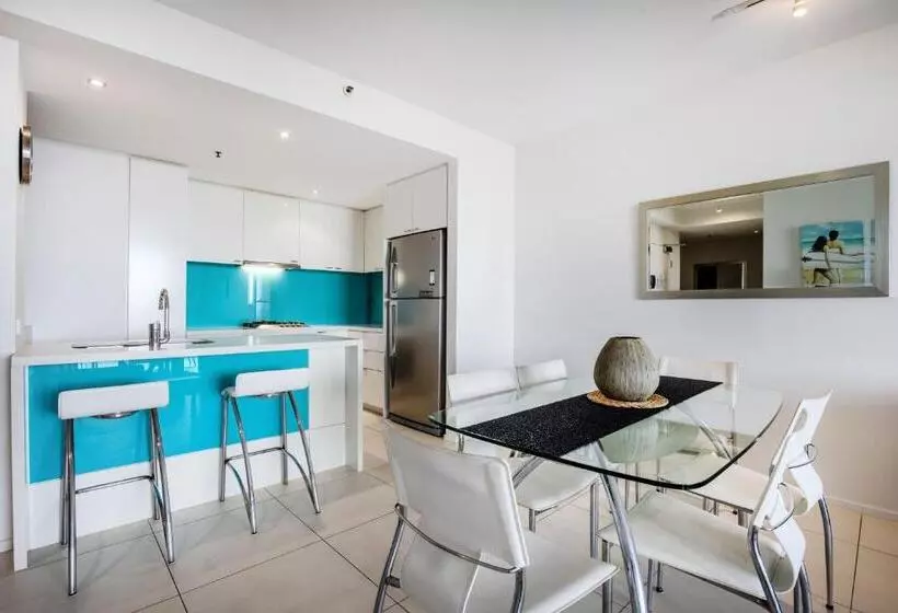آپارتمان 1 خوابه با چشم‌انداز باغ, Ultra Broadbeach