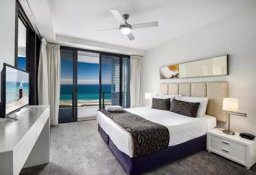 آپارتمان 3 خوابه با چشم‌انداز دریا, Ultra Broadbeach