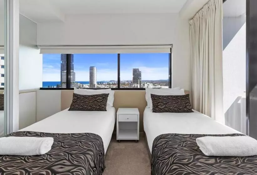 آپارتمان 3 خوابه با چشم‌انداز دریا, Ultra Broadbeach