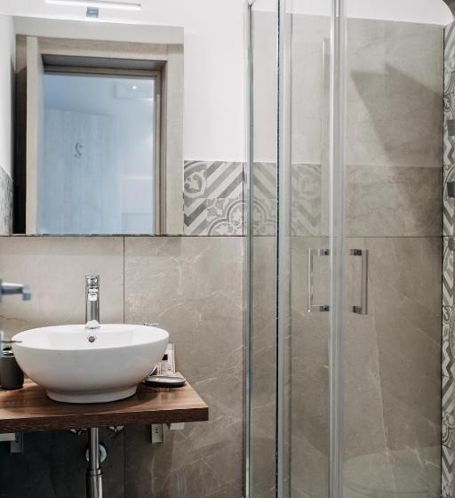 اتاق استاندارد, B&b Stramondo