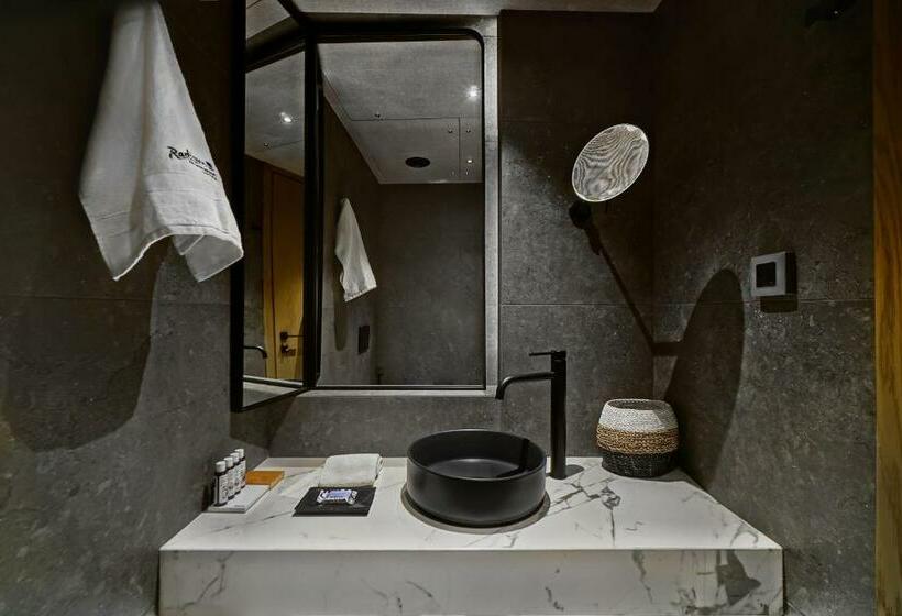 Номер Superior, Radisson Blu Zaffron Resort, Santorini