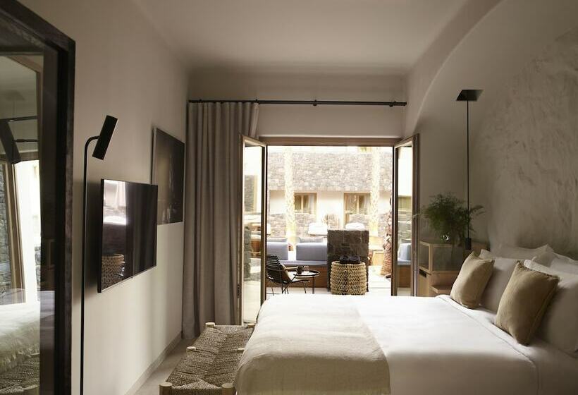 수피리어 룸, Radisson Blu Zaffron Resort, Santorini