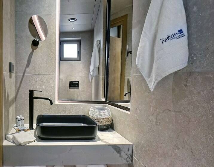 Номер Superior, Radisson Blu Zaffron Resort, Santorini