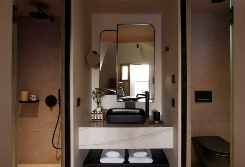 Полулюкс, Radisson Blu Zaffron Resort, Santorini