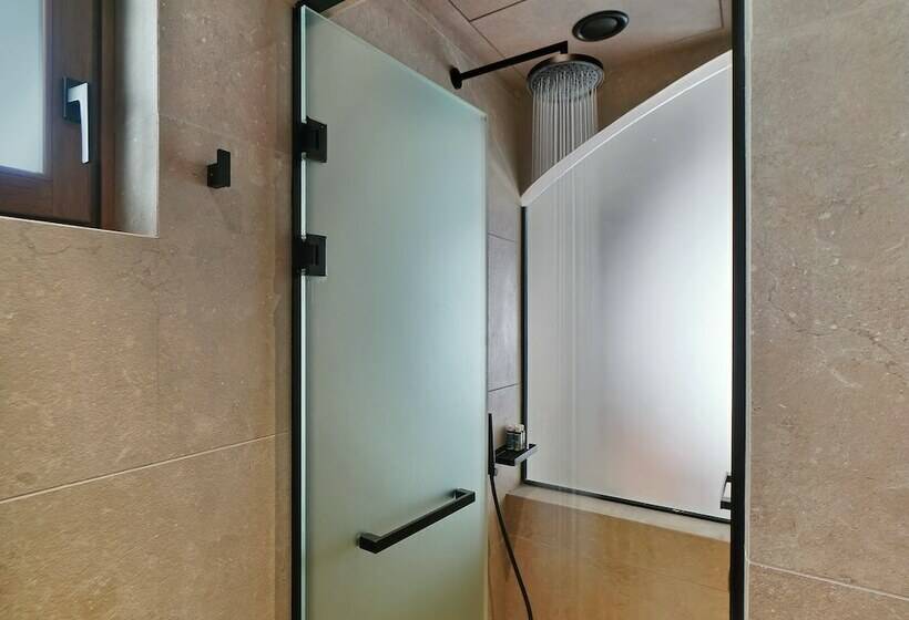 주니어 스위트 발코니, Radisson Blu Zaffron Resort, Santorini