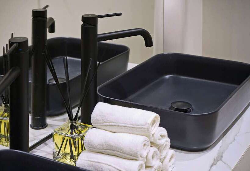 Premium room with terrace, Radisson Blu Zaffron Resort, Santorini