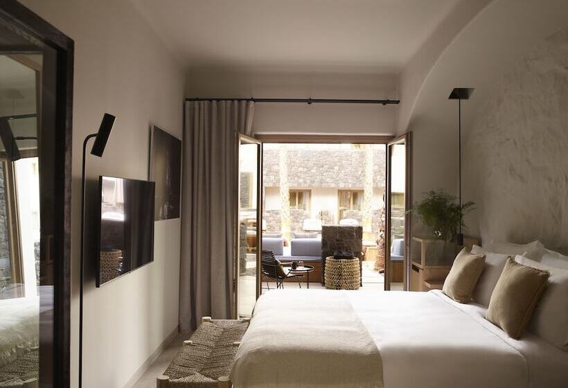 Premium room with terrace, Radisson Blu Zaffron Resort, Santorini