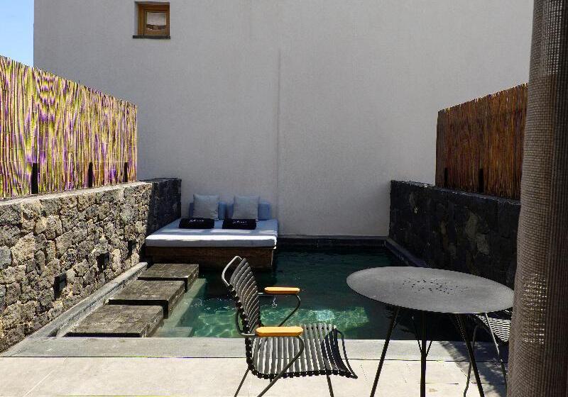 주니어 스위트, Radisson Blu Zaffron Resort, Santorini