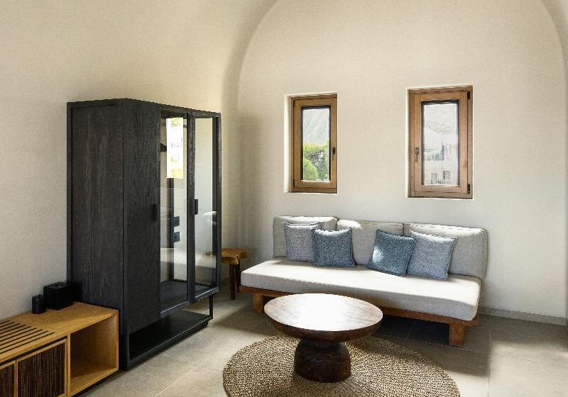 주니어 스위트 발코니, Radisson Blu Zaffron Resort, Santorini