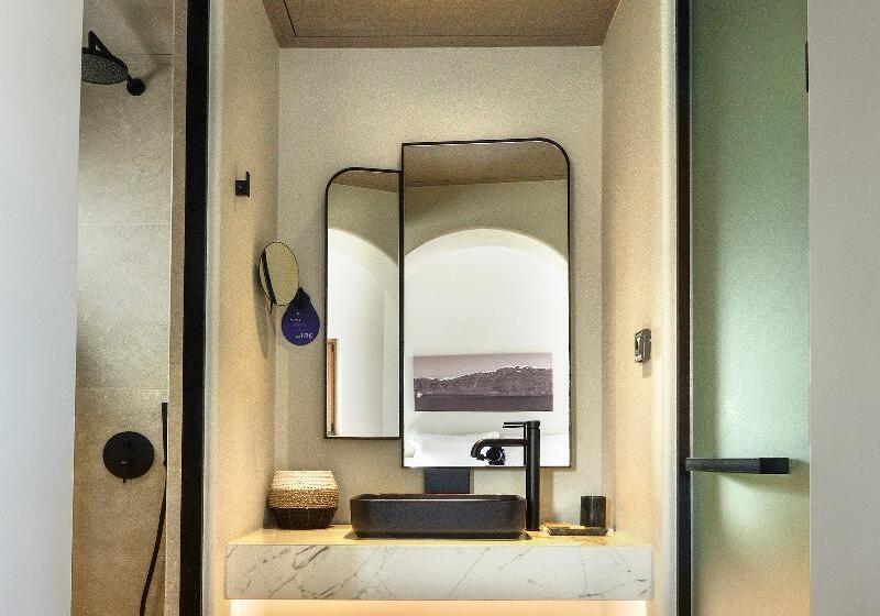Полулюкс с Балконом, Radisson Blu Zaffron Resort, Santorini