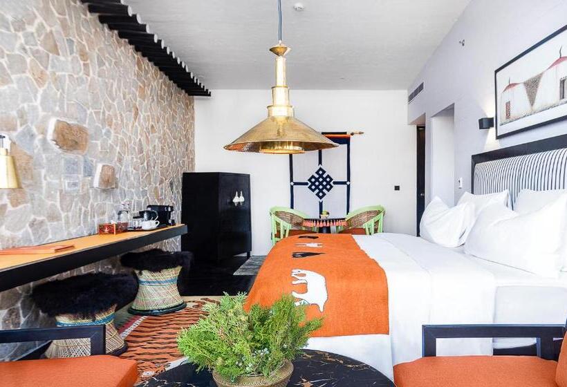 سوئیت با بالکن, Shinta Mani Mustang   A Bensley Collection