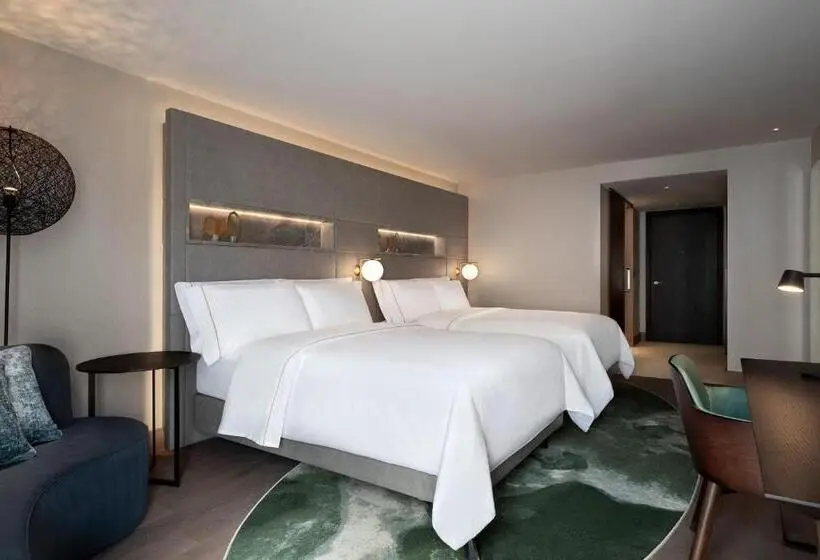 اتاق لوکس خانوادگی, The Westin London City