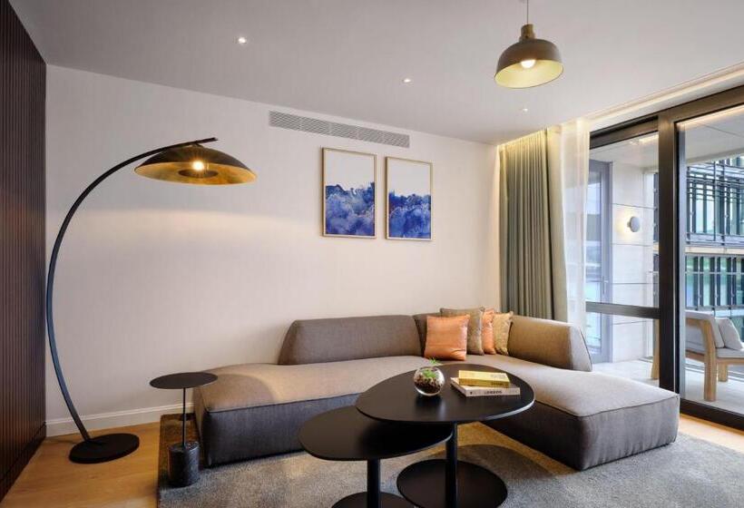 شقة 3 غرف, The Westin London City