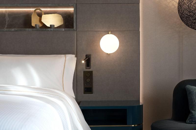 غرفة كلاسيكية سرير كينج, The Westin London City