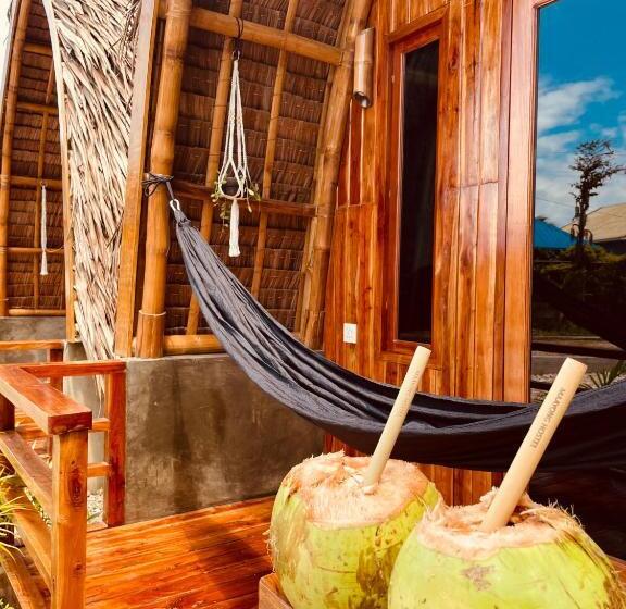 بانگلوی لوکس, Maayong Hostel