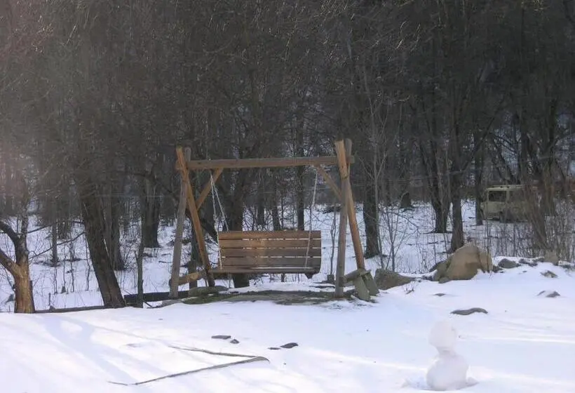 Talo 1 Makuuhuone, Arnika Tatariv
