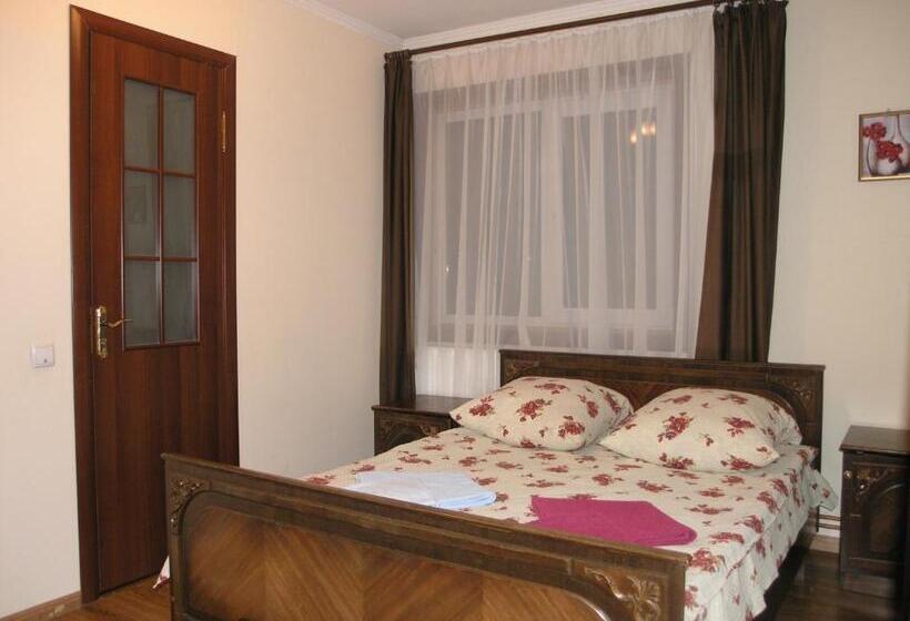 اتاق استاندارد, Arnika Tatariv