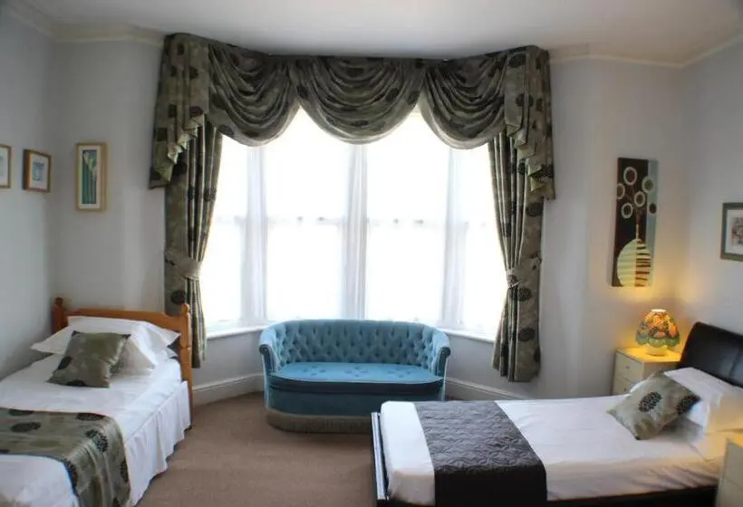 スタンダードトリプルルーム, Filton Guest House