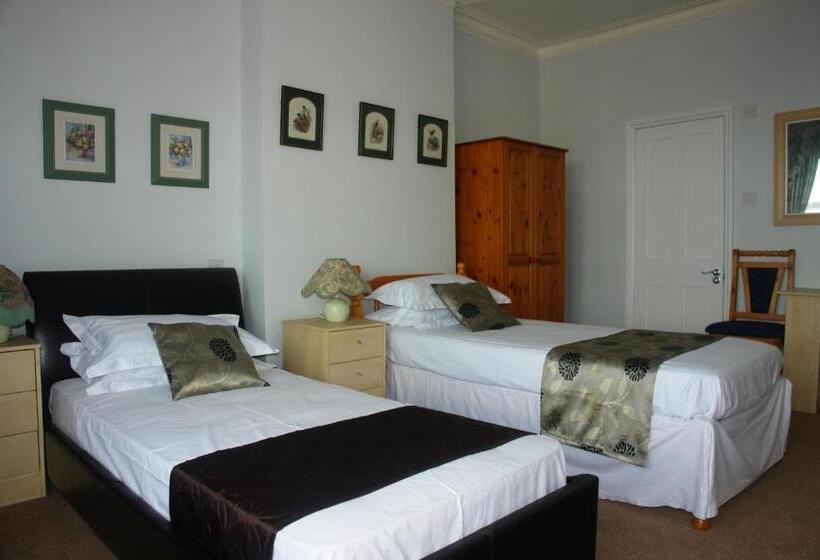Номер Стандарт Трехместный, Filton Guest House