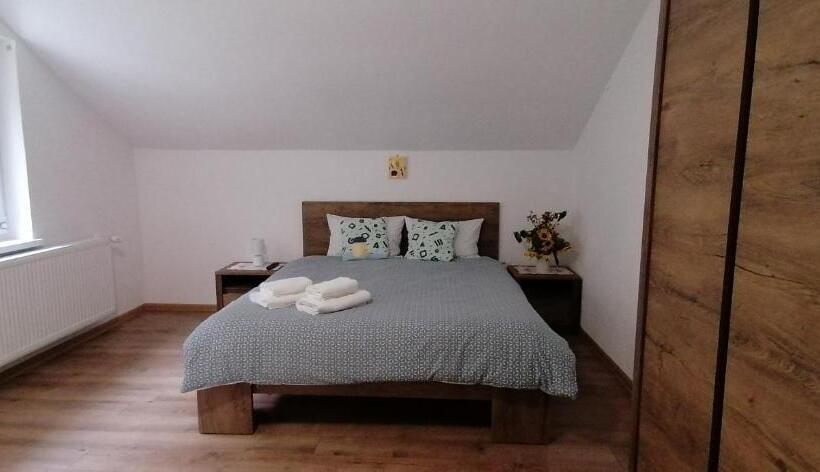 침실 1개 주택, Pensiunea Rozelor Stațiunea Climaterică Sâmbăta