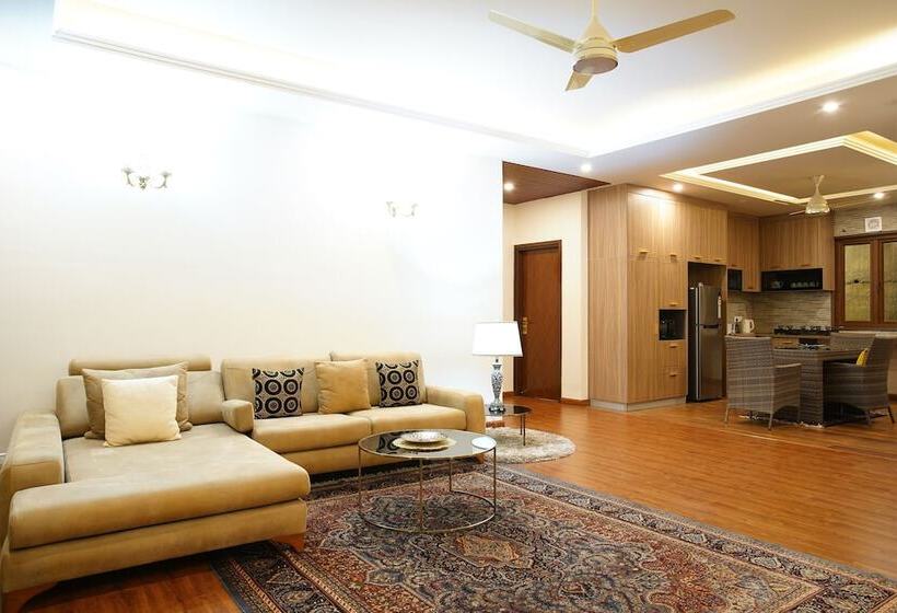 Апартаменты Deluxe 1 Спальня, The Manor Luxury Apartments