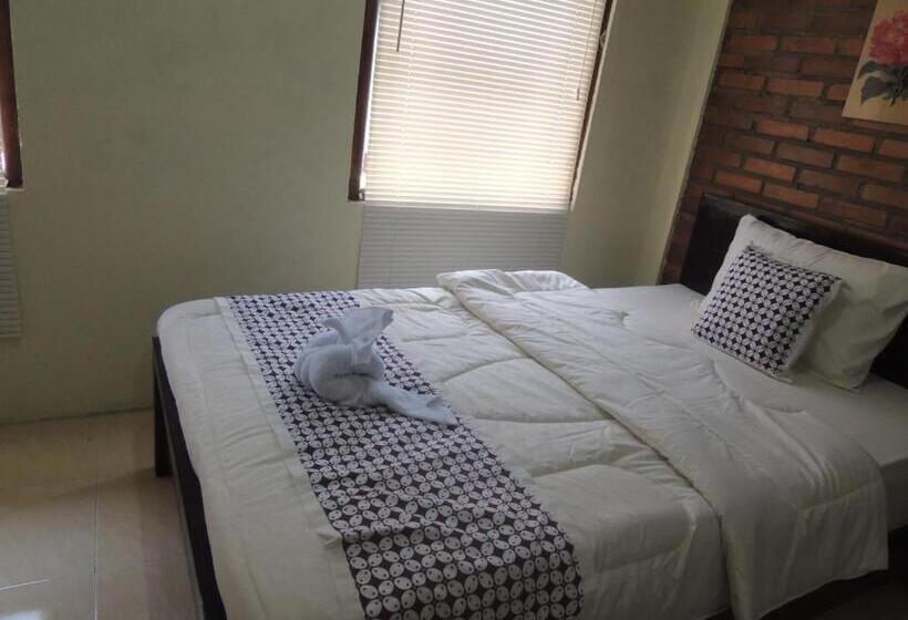 Standardzimmer, Srikayah Syariah By Ndalem Beong