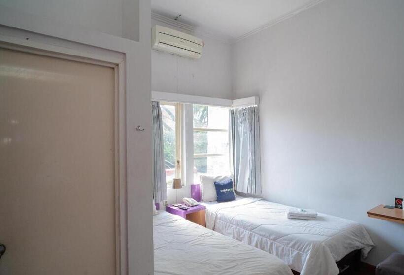 Habitació Superior, Urbanview Hotel Fif Fa Syariah Kauman Malang