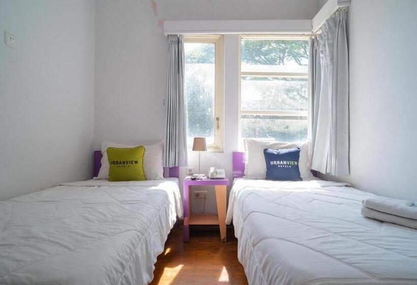 Habitació Superior, Urbanview Hotel Fif Fa Syariah Kauman Malang