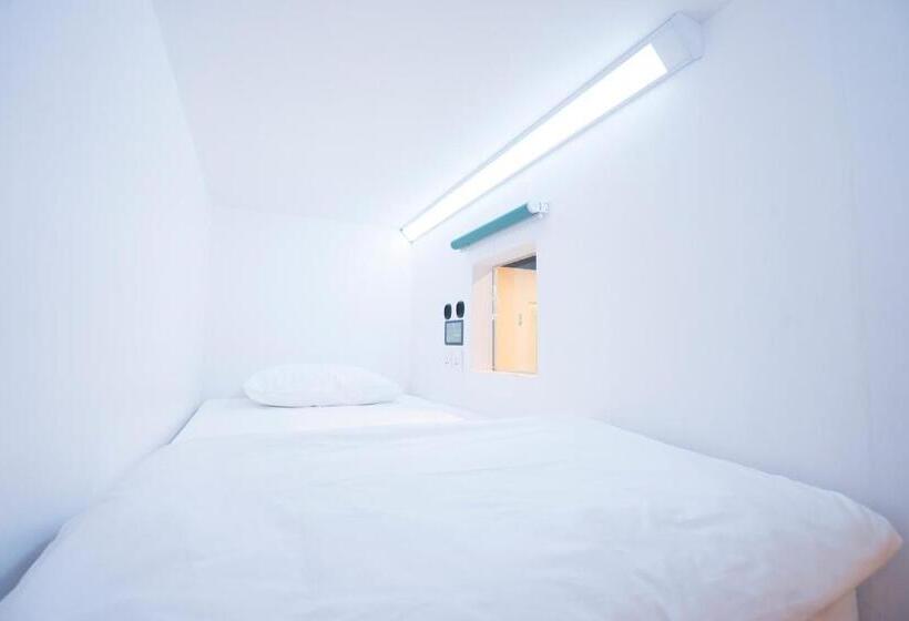 غرفة قياسية فردية, Bobopod Malioboro, Yogyakarta