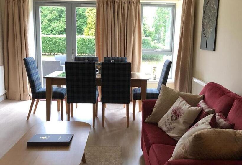 带1个卧室的带阳台的公寓, The Highland Club