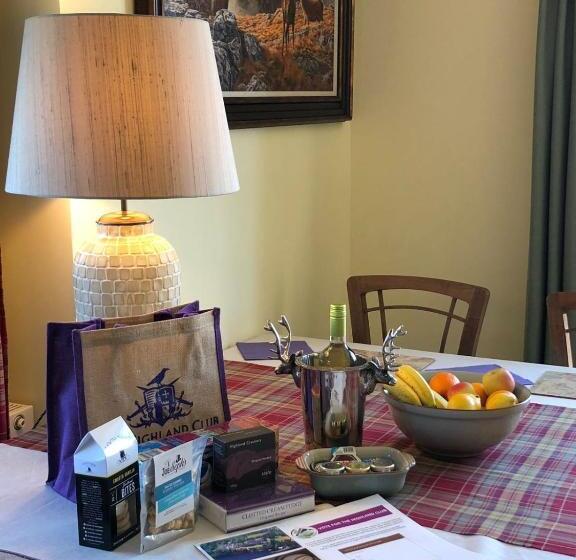 带1个卧室的顶楼公寓, The Highland Club