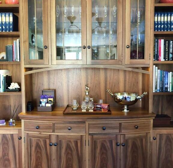 带1个卧室的顶楼公寓, The Highland Club