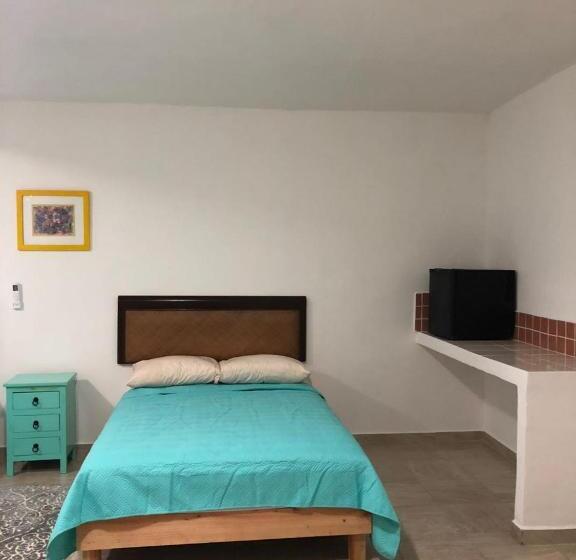 Номер Стандарт, Airport Sleepy Inn