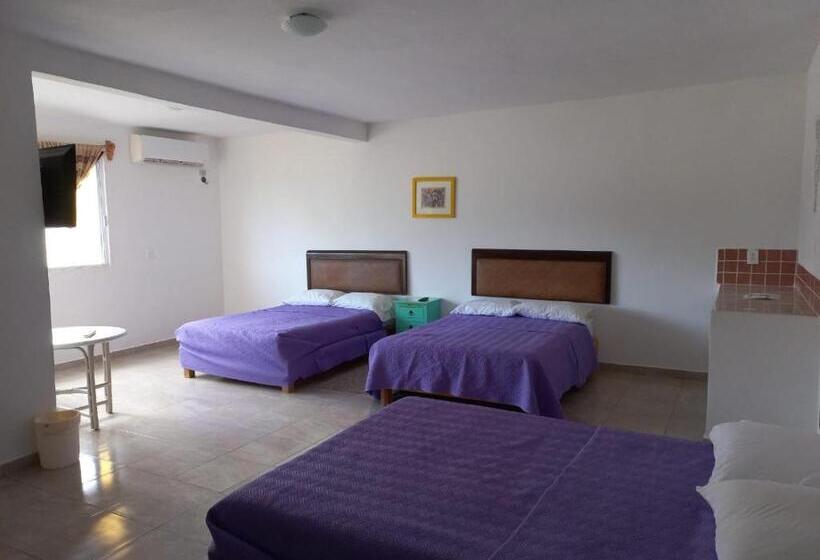 Трехместный Номер Комфорт, Airport Sleepy Inn