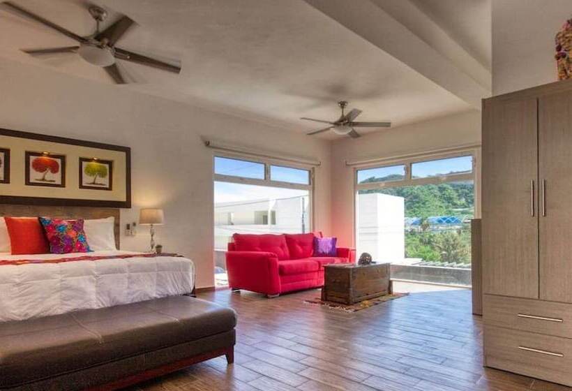 デラックススタジオ, Antigua De Cabo