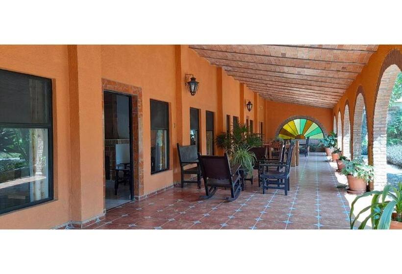 شقة غرفتين, Capital O Posada Del Pescador