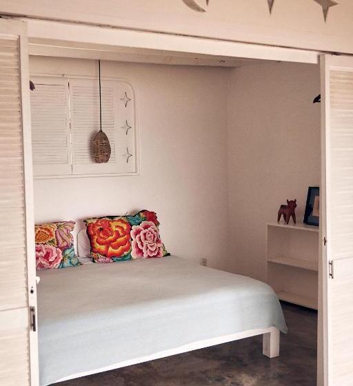 Triple Room Sea View, Casa Love