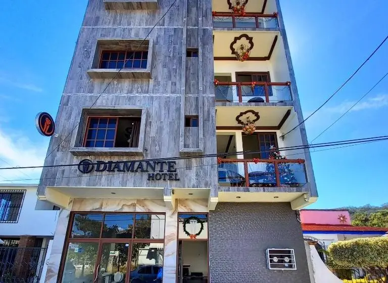 استودیو خانوادگی, Diamante