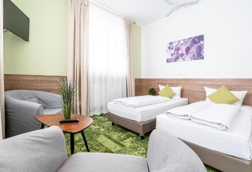 إستوديو قياسى, 24seven Apartments Self Check In